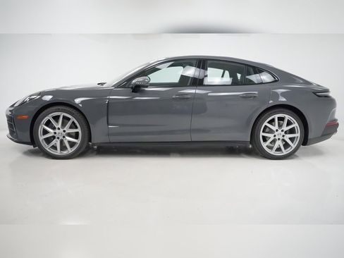 New 2026 Porsche Panamera 4 image 2