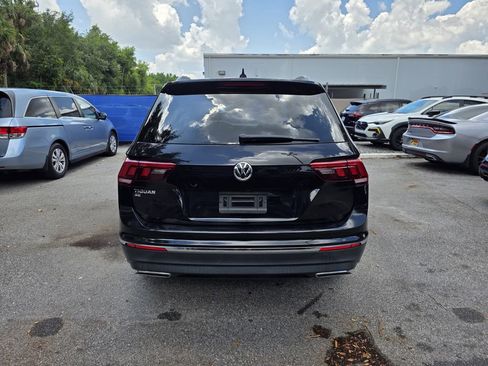 Used 2020 Volkswagen Tiguan SE FWD image 4