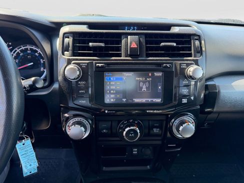 Used 2018 Toyota 4Runner TRD Off-Road image 16