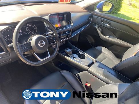 Used 2023 Nissan Rogue SL w/ SL Premium Package FWD image 13