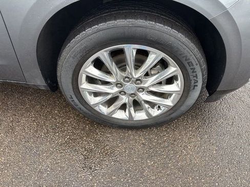 Used 2019 Buick Enclave Essence image 43
