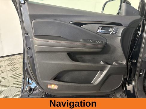 Used 2023 Honda Ridgeline Black Edition image 9