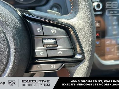 Used 2025 Subaru Forester Touring AWD/4WD image 13