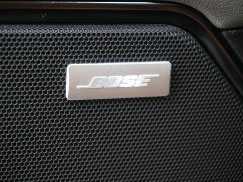 Used 2022 Chevrolet Silverado 1500 ZR2 w/ Technology Package image 17