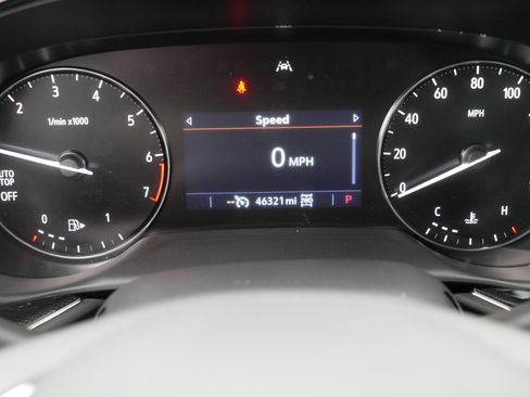 Used 2023 Buick Envision Preferred image 21