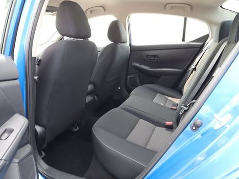 Used 2025 Nissan Sentra SV FWD image 16