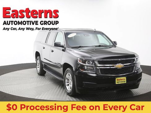 Used 2019 Chevrolet Suburban LT AWD/4WD image 56