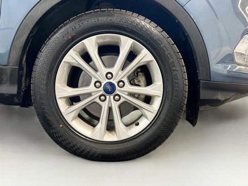 Used 2018 Ford Escape SEL image 23