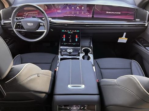 New 2026 Cadillac Escalade ESV Luxury image 9