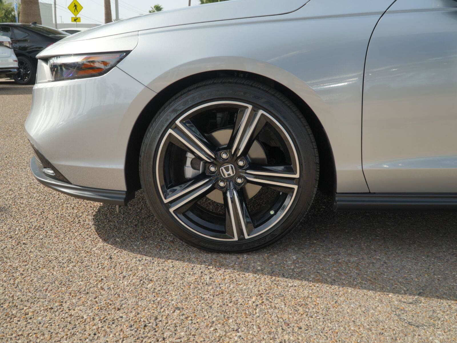 Used 2026 Honda Accord SE image 17