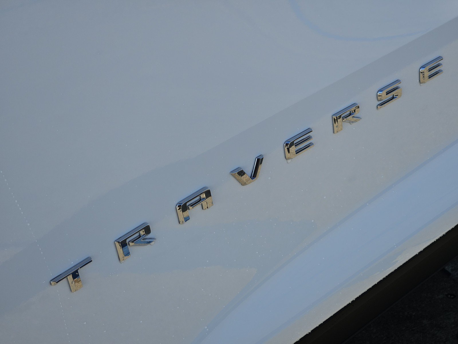 New 2027 Chevrolet Traverse LT w/ Driver Confidence Package FWD image 8