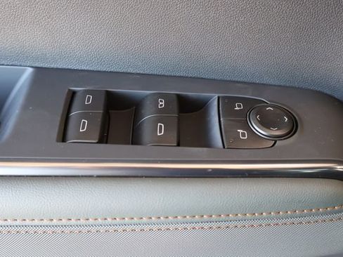 New 2026 GMC Acadia AT4 w/ Luxury Package AWD/4WD image 14