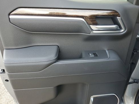 New 2025 GMC Sierra 1500 Elevation w/ Preferred Package image 16