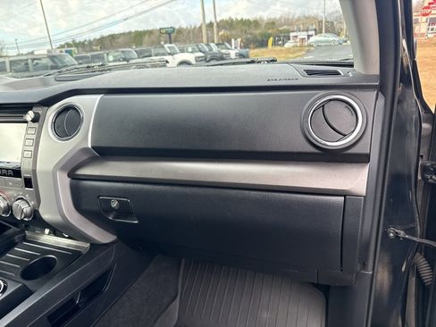 Used 2016 Toyota Tundra SR5 image 33