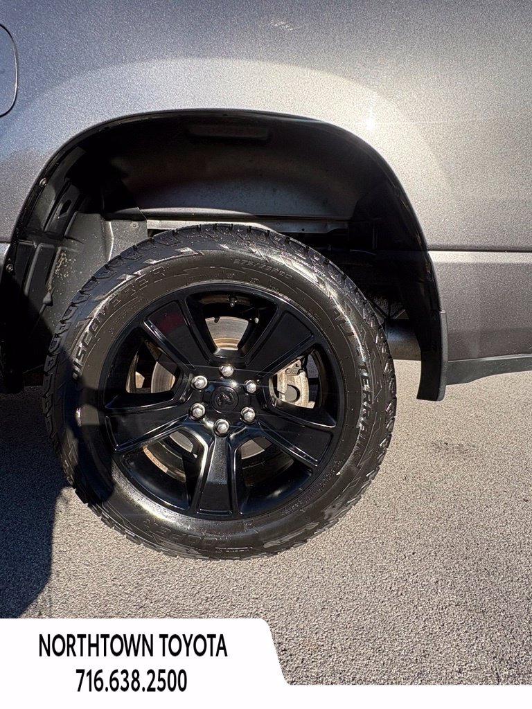 Used 2022 RAM 1500 Big Horn w/ Night Edition AWD/4WD image 16