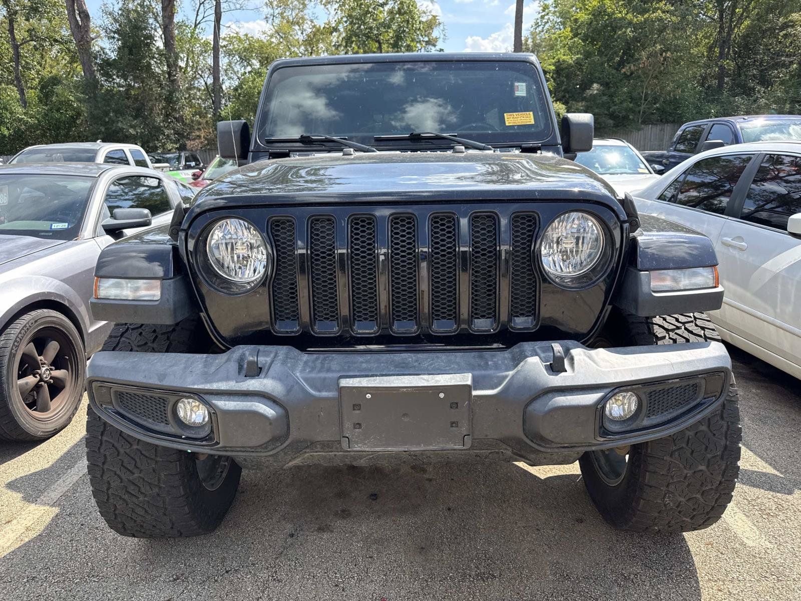 Used 2021 Jeep Wrangler Unlimited Sahara AWD/4WD image 2