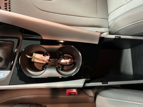 New 2026 Hyundai Elantra SEL FWD image 19