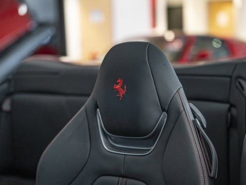 Certified 2023 Ferrari Portofino M image 32