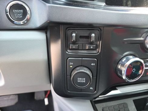 Used 2024 Ford F450 Limited w/ FX4 Off-Road Package AWD/4WD image 31