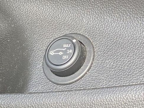Used 2020 Buick Envision Essence w/ LPO, Cargo Package FWD image 17