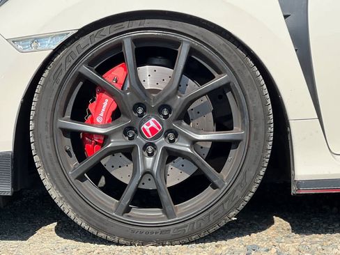 Used 2019 Honda Civic Type R image 12