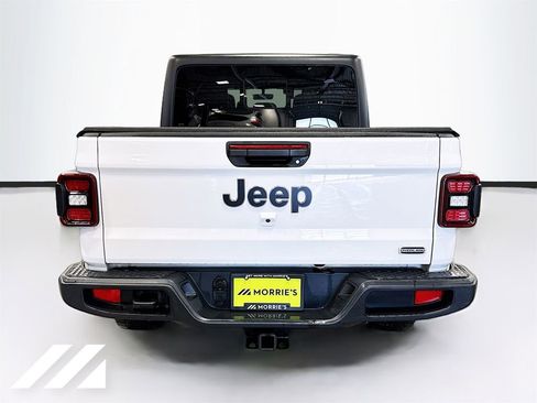 Used 2020 Jeep Gladiator Overland image 6