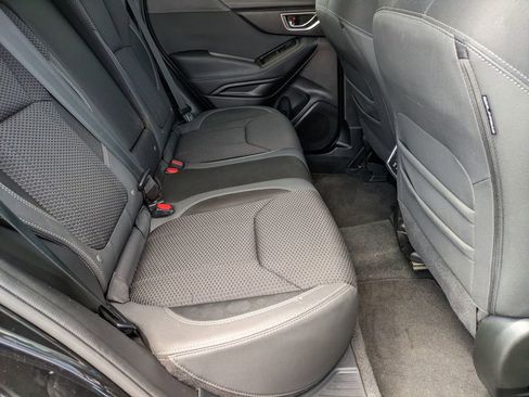 Used 2024 Subaru Forester Premium image 31