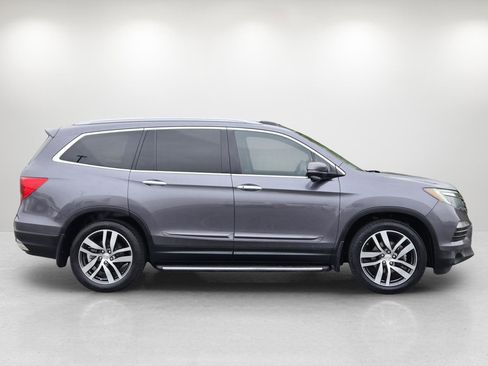 Used 2016 Honda Pilot Touring image 5