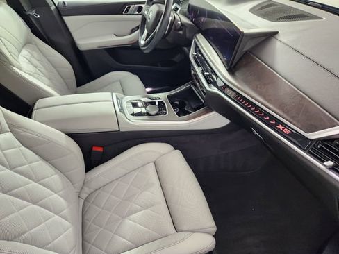 Used 2024 BMW X5 xDrive40i w/ Premium Package AWD/4WD image 16