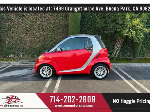 Used 2011 smart fortwo passion image 9