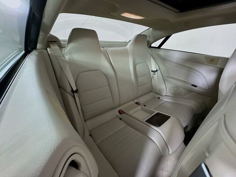 Used 2014 Mercedes-Benz E 350 4MATIC Coupe image 34