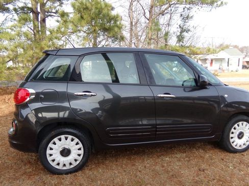 Used 2014 FIAT 500L Pop image 9