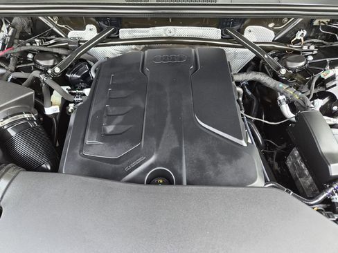 Certified 2025 Audi Q5 Premium Plus w/ Premium Plus image 41