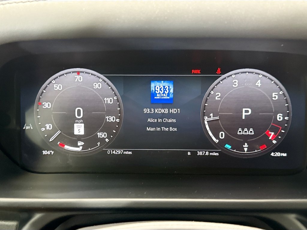 Certified 2024 Land Rover Defender 90 V8 AWD/4WD image 31