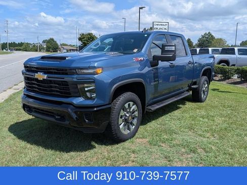 Used 2025 Chevrolet Silverado 2500 Custom w/ Custom Value Package AWD/4WD image 7