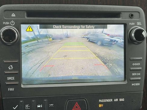 Used 2016 Chevrolet Traverse LT image 27