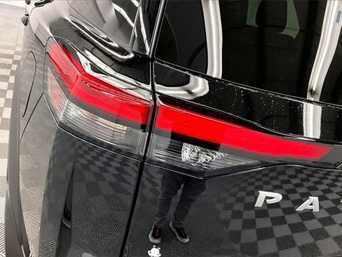 New 2025 Nissan Pathfinder S image 18