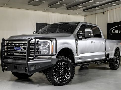 Used 2023 Ford F250 Lariat w/ FX4 Off-Road Package AWD/4WD image 4
