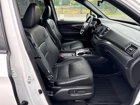 Used 2023 Honda Passport EX-L image 10
