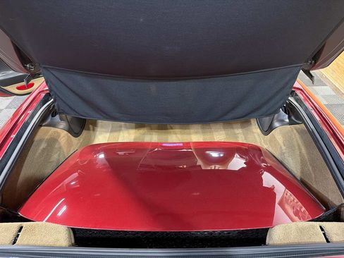 Used 2004 Chevrolet Corvette Coupe w/ Roof Package RWD image 13