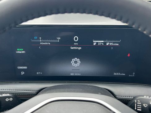 Used 2024 Nissan Ariya FWD image 27