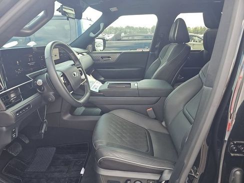 Used 2025 INFINITI QX80 Autograph AWD/4WD image 5