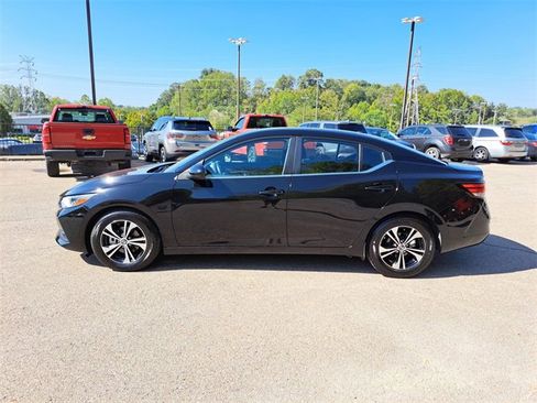 Used 2022 Nissan Sentra SV w/ Trunk Package image 2