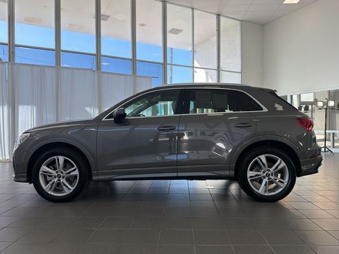 Used 2022 Audi Q3 2.0T Premium Plus AWD/4WD image 2