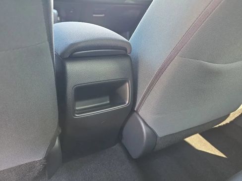 Used 2020 Toyota Corolla LE FWD image 36