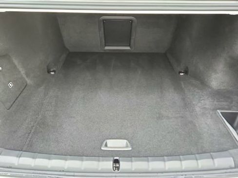 Used 2023 BMW i7 xDrive60 w/ Executive Package 2 image 15