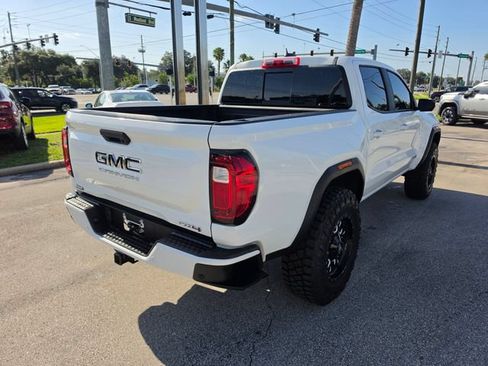 Used 2025 GMC Canyon AT4 AWD/4WD image 6