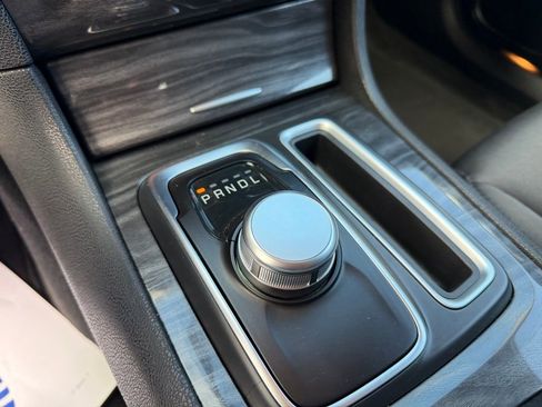 Used 2021 Chrysler 300 Touring w/ Sport Appearance Package RWD image 21