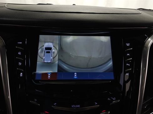 Used 2020 Cadillac Escalade Luxury image 29
