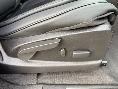 Used 2020 GMC Canyon Denali image 14